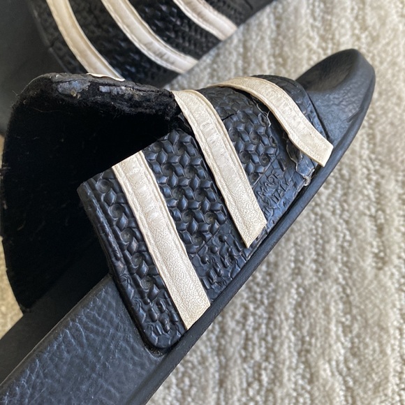 Adidas Adilette Slides - Picture 10 of 11